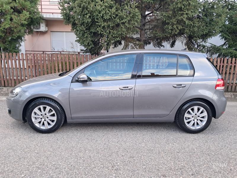 Volkswagen Golf 6 1.6 TDI/NAV
