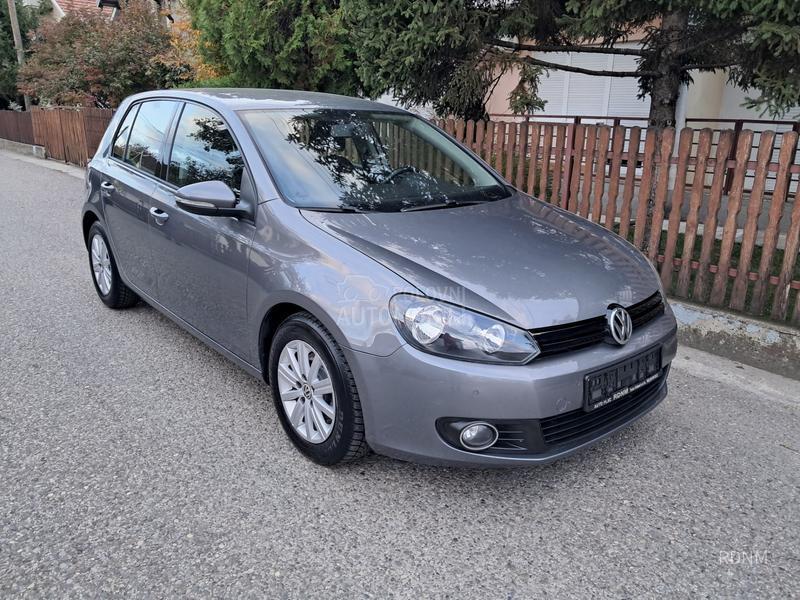 Volkswagen Golf 6 1.6 TDI/NAV