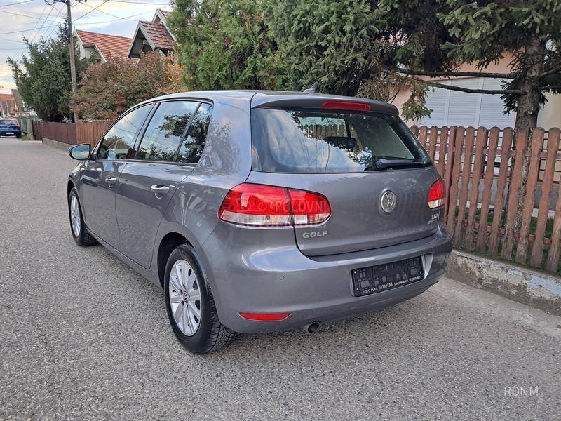 Volkswagen Golf 6 1.6 TDI/NAV