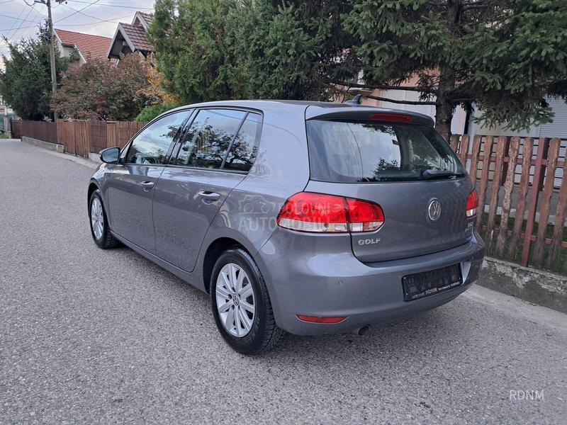 Volkswagen Golf 6 1.6 TDI/NAV
