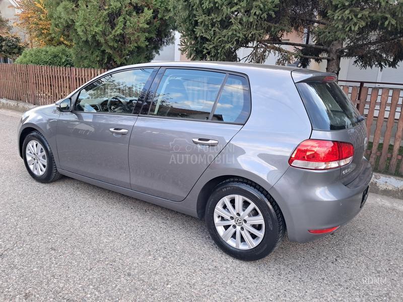Volkswagen Golf 6 1.6 TDI/NAV