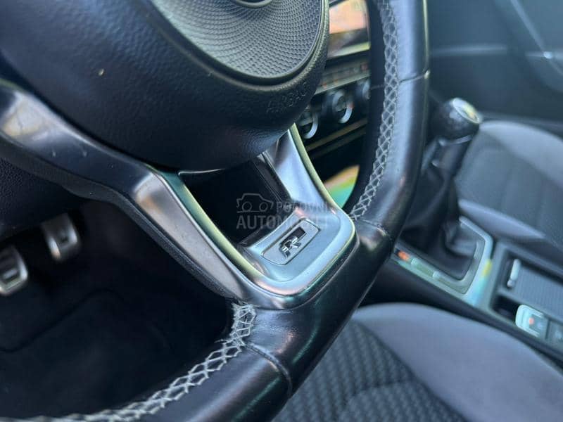 Volkswagen Golf 7 GOLF 7.5 R LINE