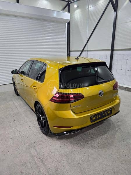 Volkswagen Golf 7 GOLF 7.5 R LINE