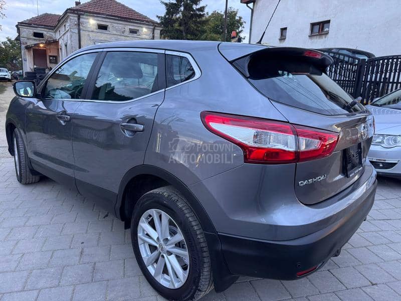 Nissan Qashqai 1.2 BEN ŠVAJ NOV
