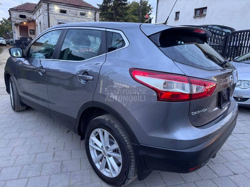 Nissan Qashqai 1.2 BEN ŠVAJ NOV