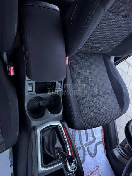 Nissan Qashqai 1.2 BEN ŠVAJ NOV