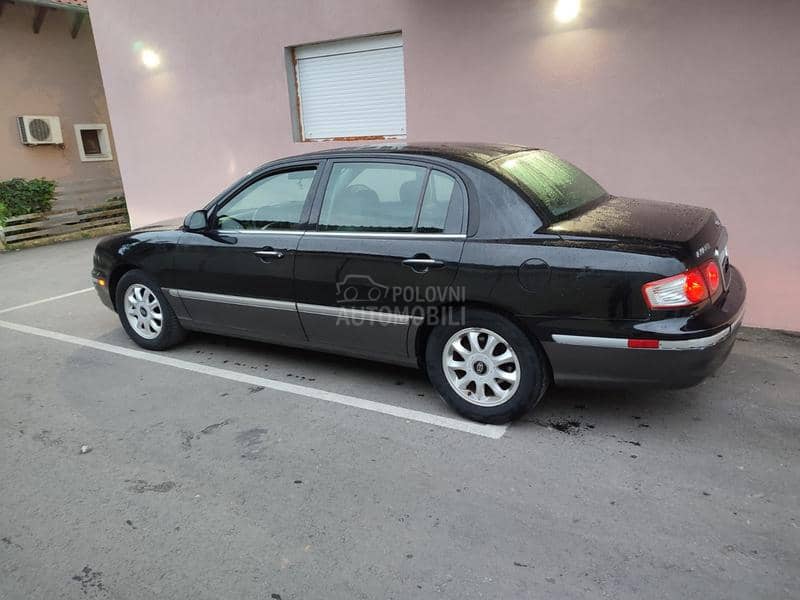Kia Opirus V6