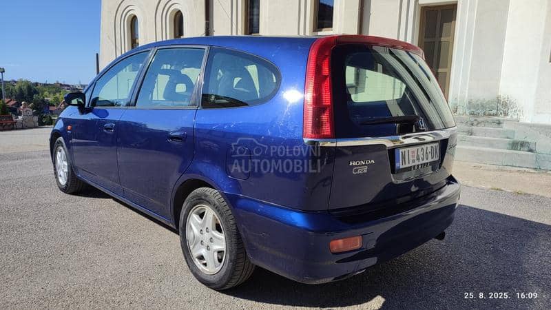Honda Stream 2.0 V-tec