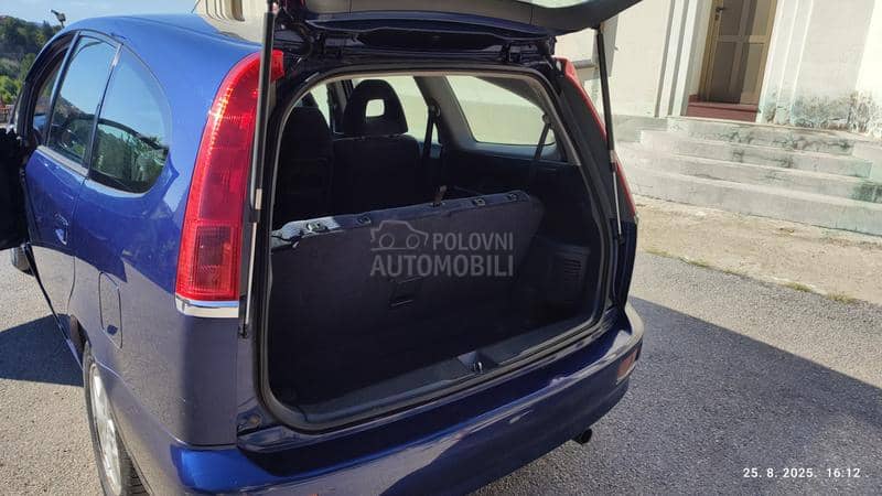 Honda Stream 2.0 V-tec