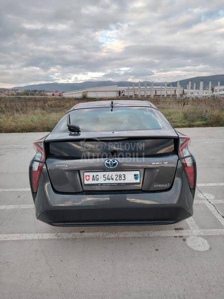 Toyota Prius C H