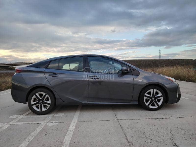 Toyota Prius C H