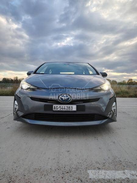 Toyota Prius C H