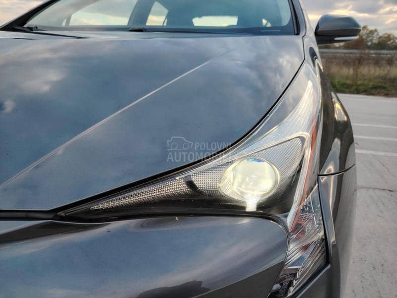 Toyota Prius C H