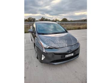 Toyota Prius C H