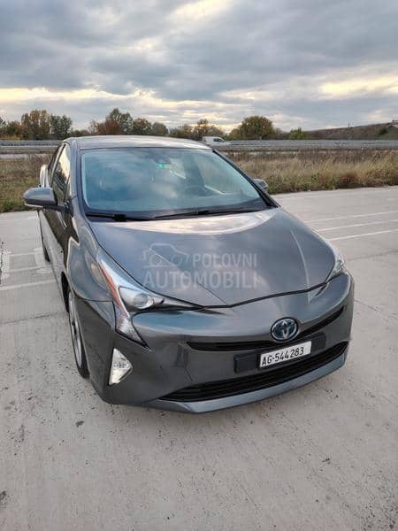 Toyota Prius C H