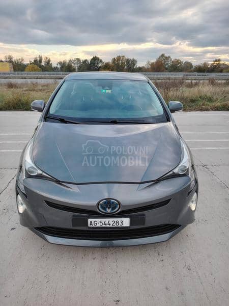 Toyota Prius C H