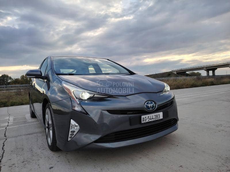 Toyota Prius C H