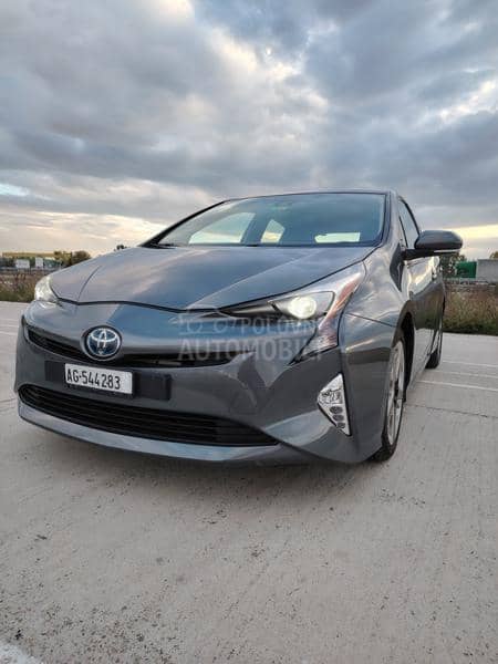 Toyota Prius C H