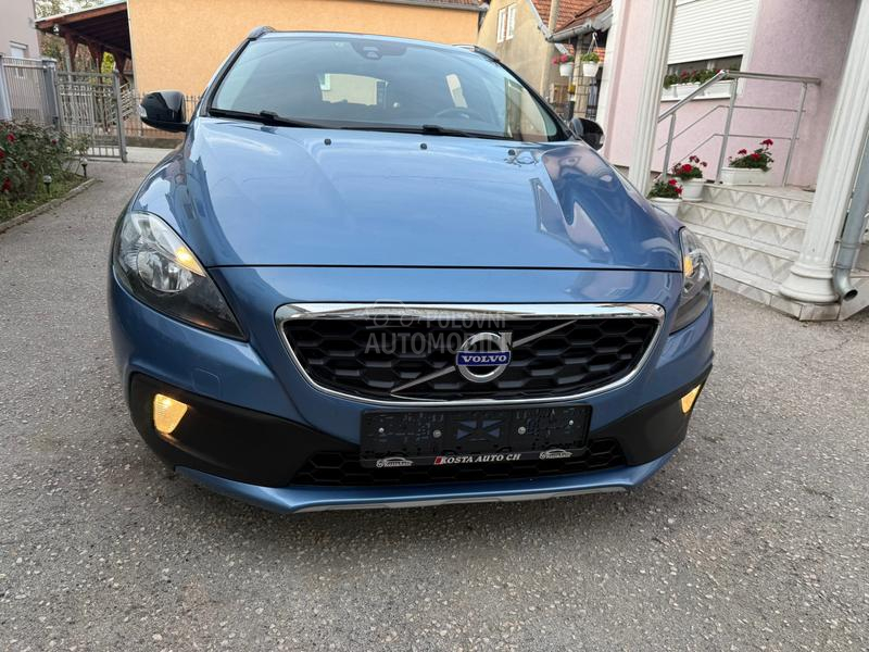 Volvo V40 1.6D CROSS NAV CH