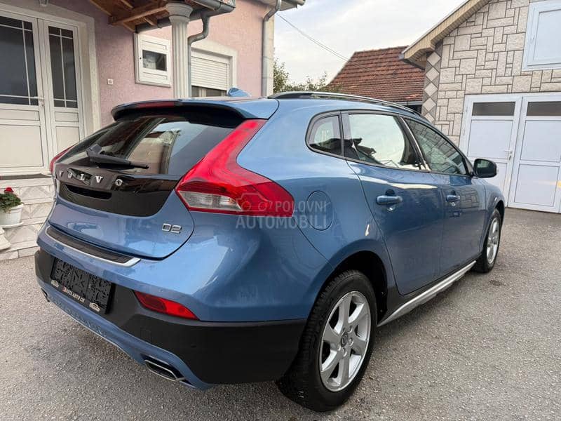 Volvo V40 1.6D CROSS NAV CH