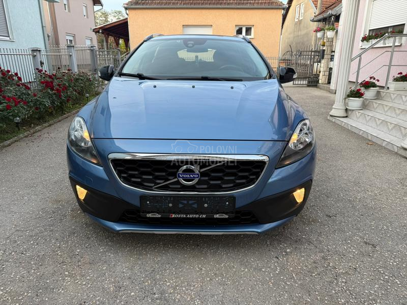 Volvo V40 1.6D CROSS NAV CH
