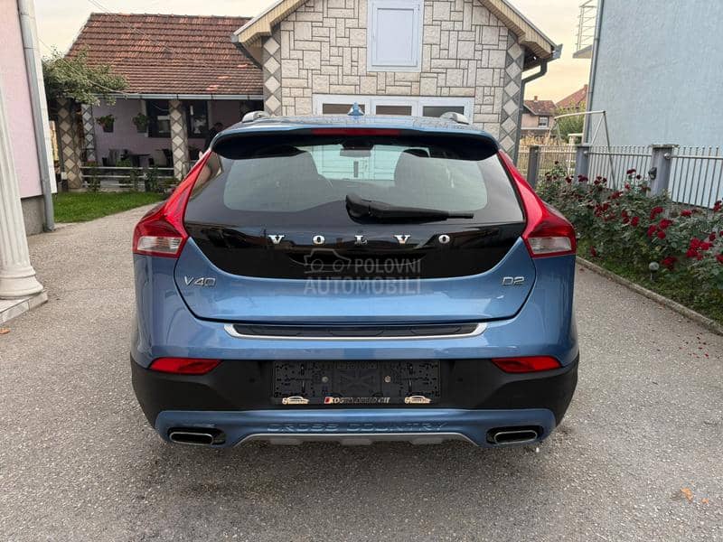 Volvo V40 1.6D CROSS NAV CH
