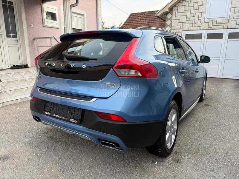 Volvo V40 1.6D CROSS NAV CH