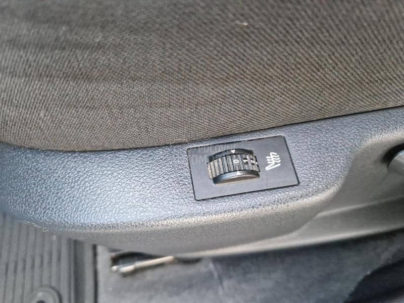 Peugeot 3008 2.0 HDI ALLURE