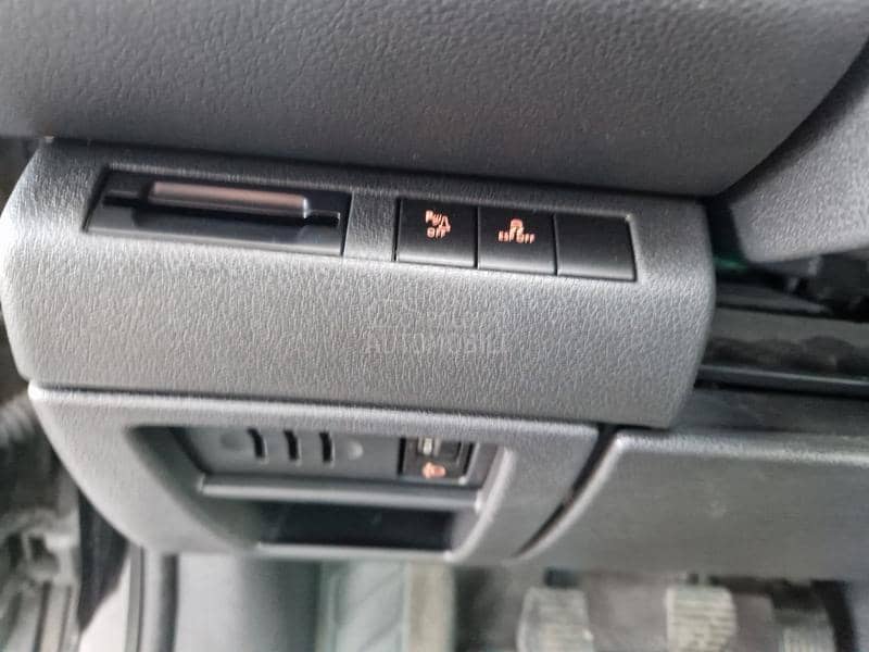 Peugeot 3008 2.0 HDI ALLURE