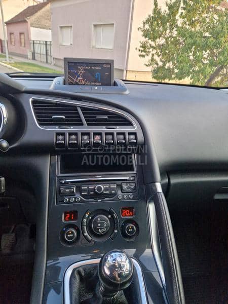 Peugeot 3008 2.0 HDI ALLURE