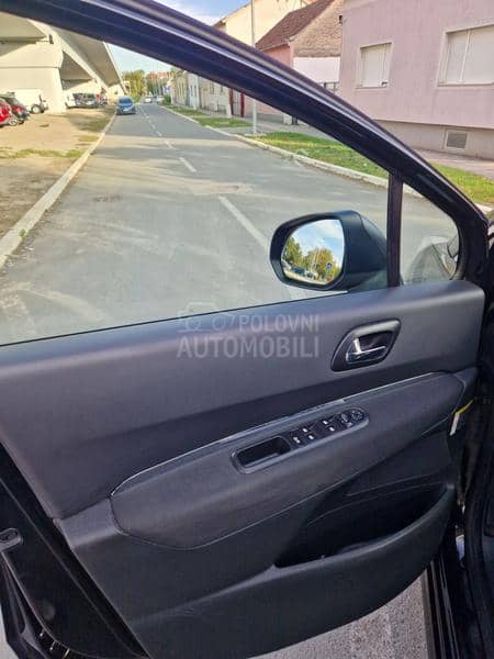 Peugeot 3008 2.0 HDI ALLURE