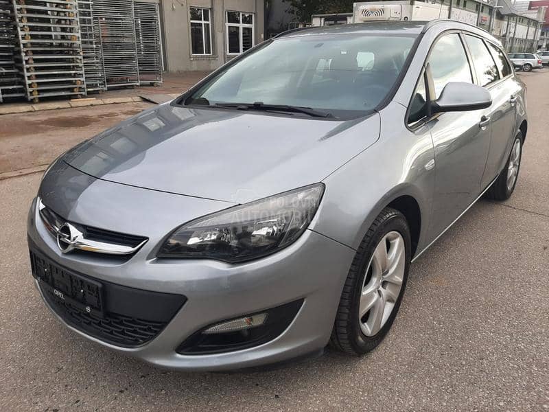 Opel Astra J 1,7 cdti / RESTYLING