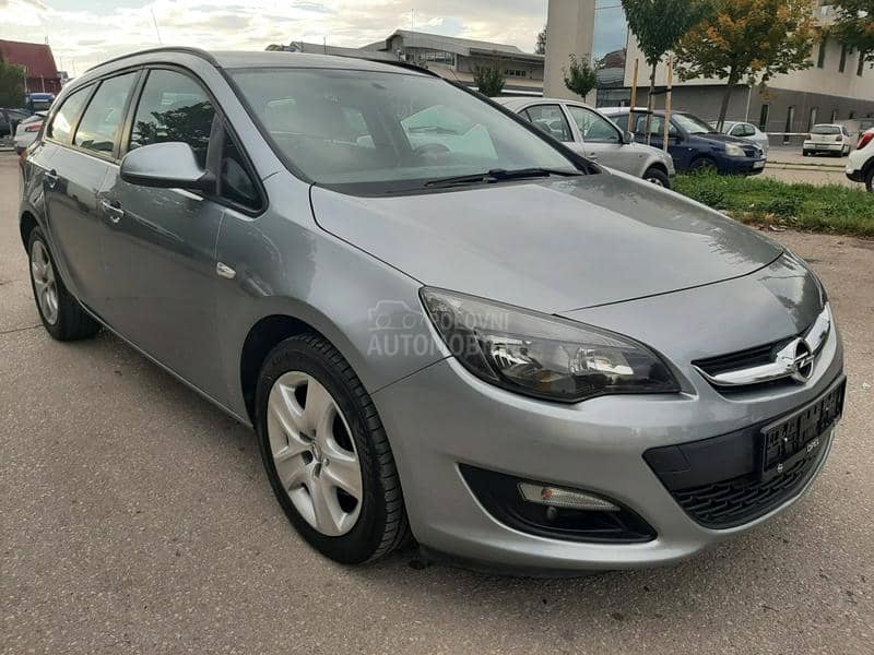 Opel Astra J 1,7 cdti / RESTYLING