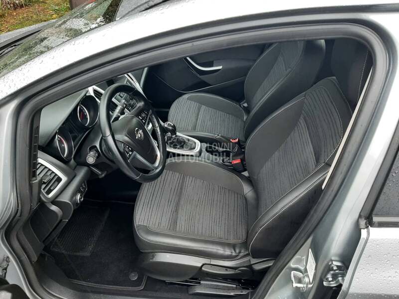 Opel Astra J 1,7 cdti / RESTYLING