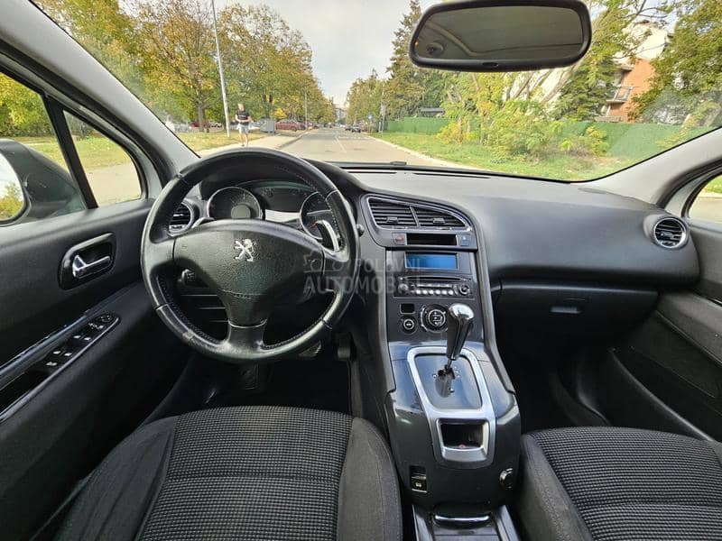 Peugeot 5008 1.6 HDI 7 s e d Peugeot 5008 1.6 HDI 7 s e d