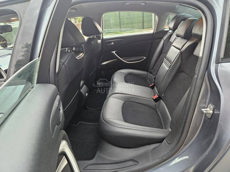 Citroen C5 2.0HDi Opr ema T O P Citroen C5 2.0HDi Opr ema T O P