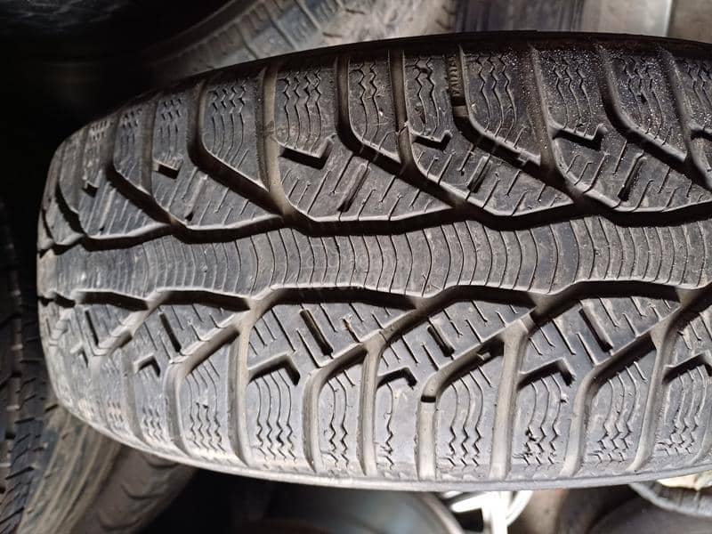 Kleber 185/60 R15 Zimska