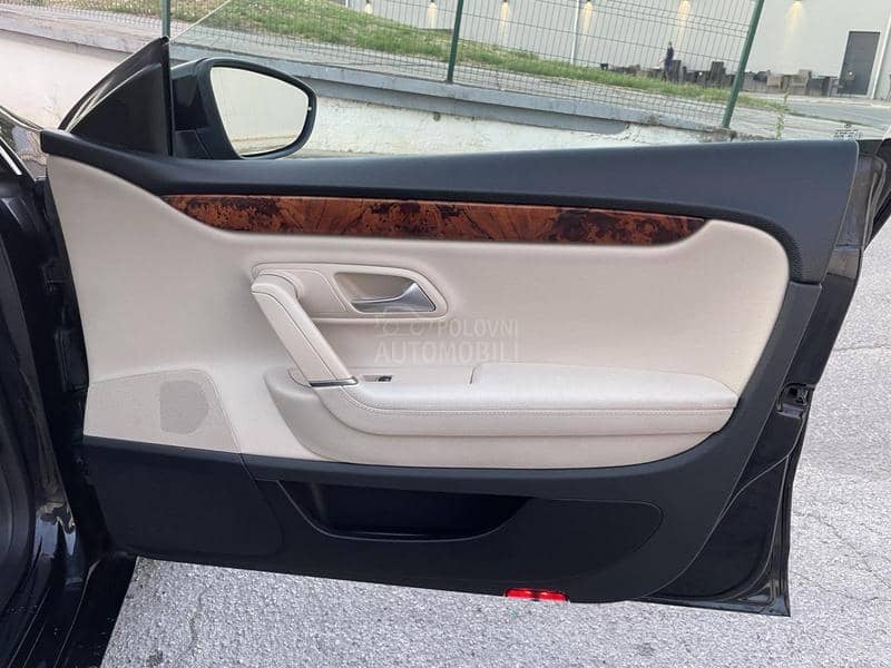 Volkswagen Passat CC 2.0 TDI