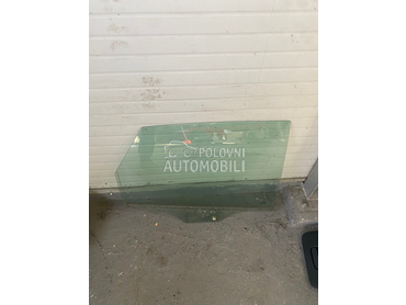 Staklo u desnim vratima za Audi Q3 od 2011. do 2018. god.