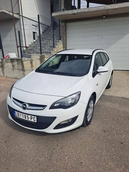 Opel Astra J 1.6CDTI Švajcarska