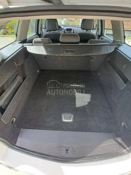 Opel Astra J 1.6CDTI Švajcarska