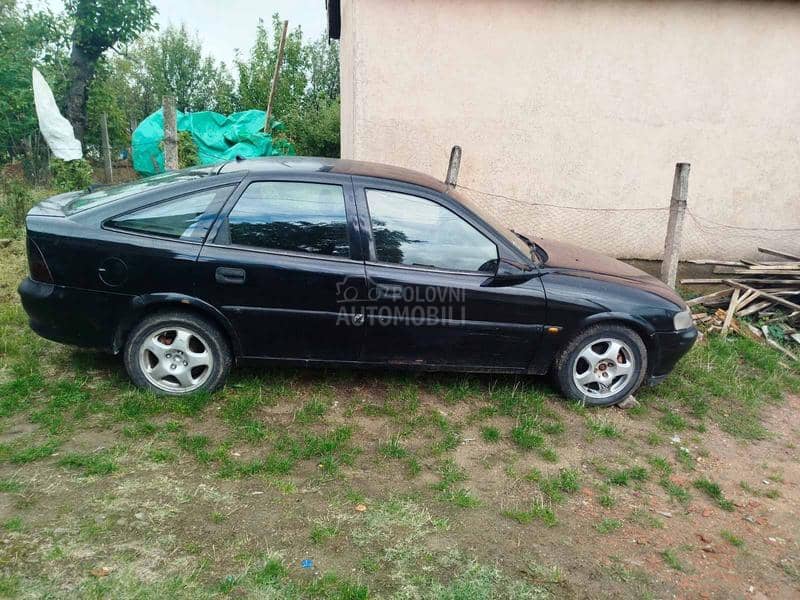 Opel Vectra B 1.6