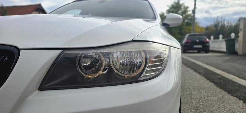BMW 320d  BMW 320d