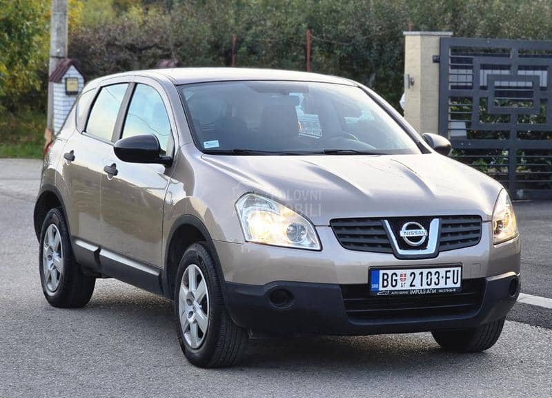 Nissan Qashqai  Nissan Qashqai