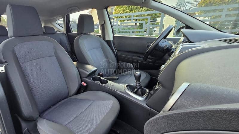 Nissan Qashqai  Nissan Qashqai