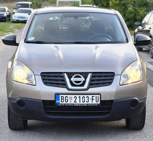 Nissan Qashqai  Nissan Qashqai