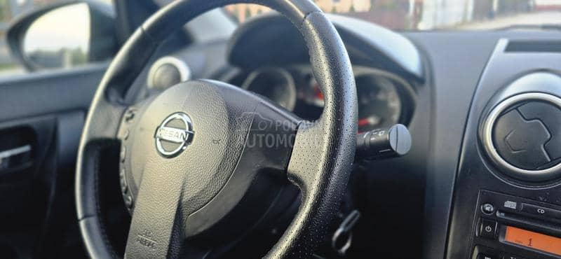Nissan Qashqai  Nissan Qashqai