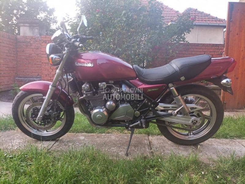 Kawasaki Zephyr 550 Fabrika
