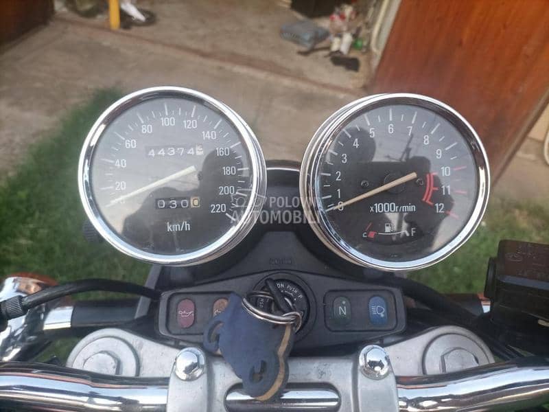 Kawasaki Zephyr 550 Fabrika