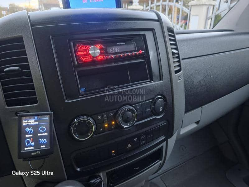 Volkswagen Crafter 2.0TDI